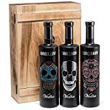 Edel-Geschenkset Iordanov-Vodka - 3er Skull-Set in schwarzen Flaschen in der Vintage-Holzkiste (3 x 0,7 l)
